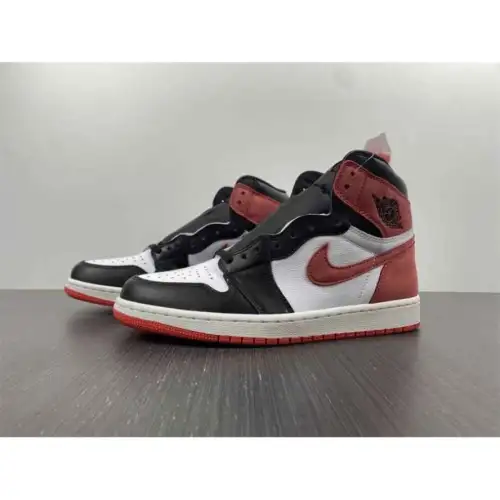 Air Jordan 1 Retro High OG 'Best Hand in Track Red the Game - Track Red'