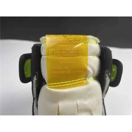 Air Jordan 1 Retro High OG 'Volt Gold' 
