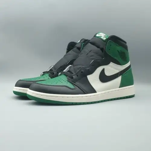 Air Jordan 1 Retro High OG 'Pine Air Jordan 1 Green'