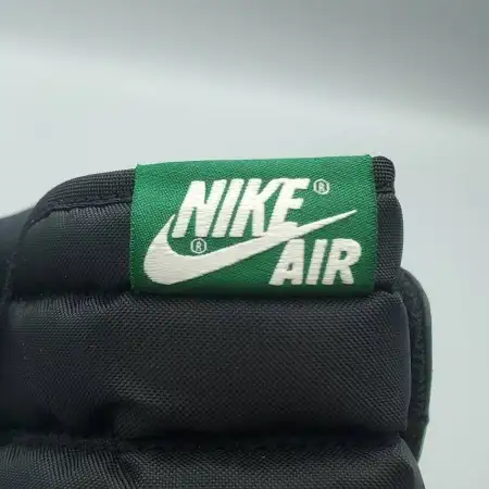 Air Jordan 1 Retro High OG 'Pine Air Jordan 1 Green'