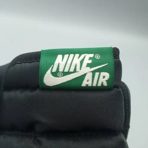 Air Jordan 1 Retro High OG 'Pine Air Jordan 1 Green'
