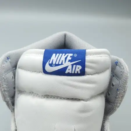 Air Jordan 1 Air Jordan 1 Retro High OG 'Hyper Royal'