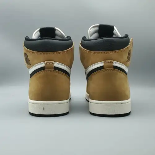 Air Jordan 1 Retro High OG 'Rookie of Air Jordan 1 the Year'