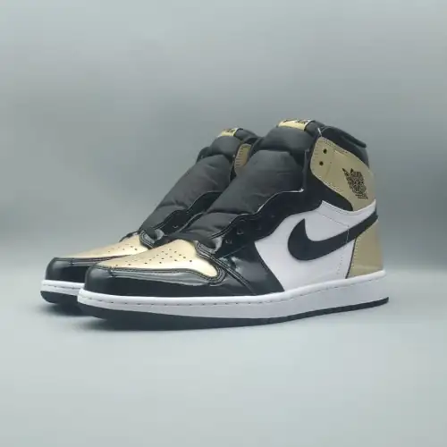 Air Jordan 1 Air Jordan 1 Retro High OG NRG 'Gold Toe'