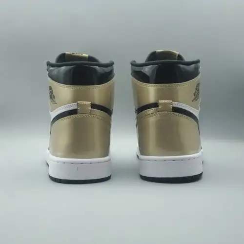 Air Jordan 1 Air Jordan 1 Retro High OG NRG 'Gold Toe'