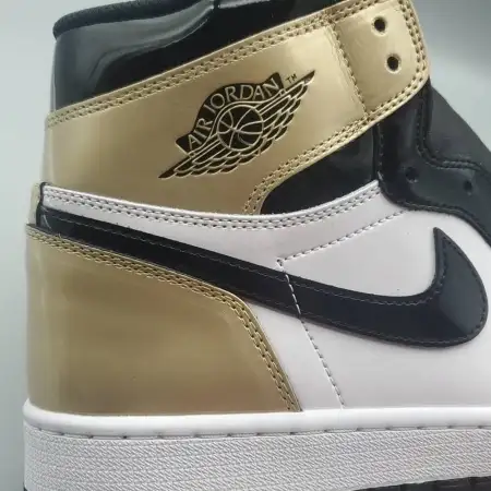 Air Jordan 1 Air Jordan 1 Retro High OG NRG 'Gold Toe'