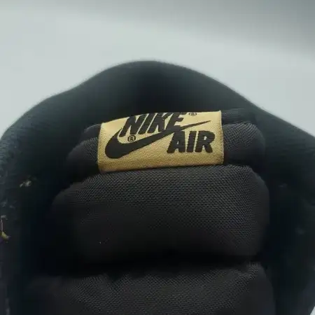 Air Jordan 1 Air Jordan 1 Retro High OG NRG 'Gold Toe'