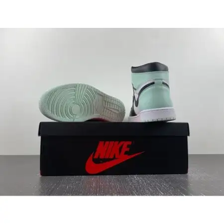 Air Jordan 1 NRG Retro High OG NRG 'Igloo'