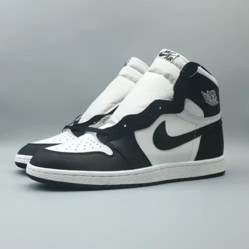 Air Jordan 1 Retro High '85 Air Jordan 1 OG 'Black White'