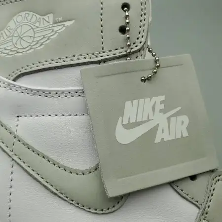 Wmns Air Jordan Air Jordan 1 1 Retro High OG 'Seafoam'
