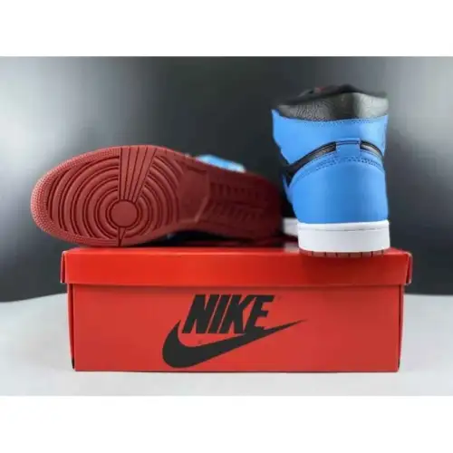 Wmns Air Jordan Air Jordan 1 1 High OG 'UNC To Chicago'