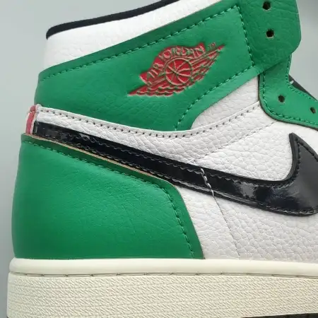 Wmns Air Jordan 1 Retro High OG 'Lucky Green'