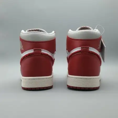 Wmns Air Jordan 1 High OG Air Jordan 1 'Newstalgia Chenille'