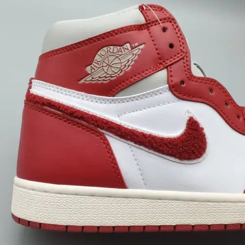 Wmns Air Jordan 1 High OG Air Jordan 1 'Newstalgia Chenille'