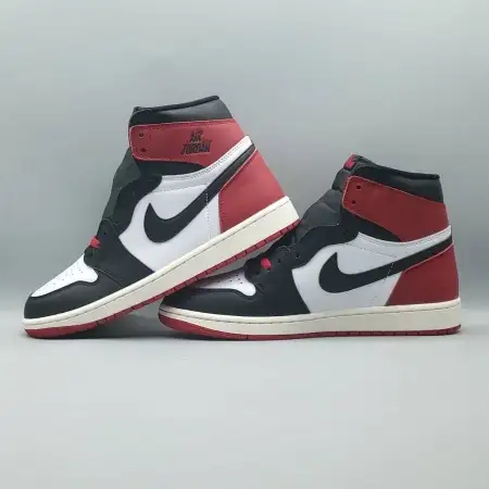 Air Jordan 1 Retro High OG 'Black Toe Reimagined'