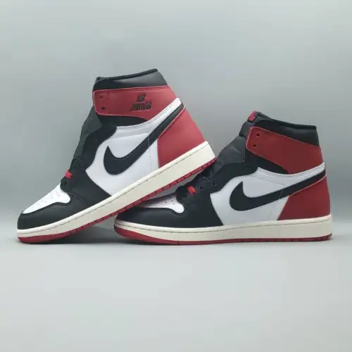 Air Jordan 1 Retro High OG 'Black Toe Reimagined'