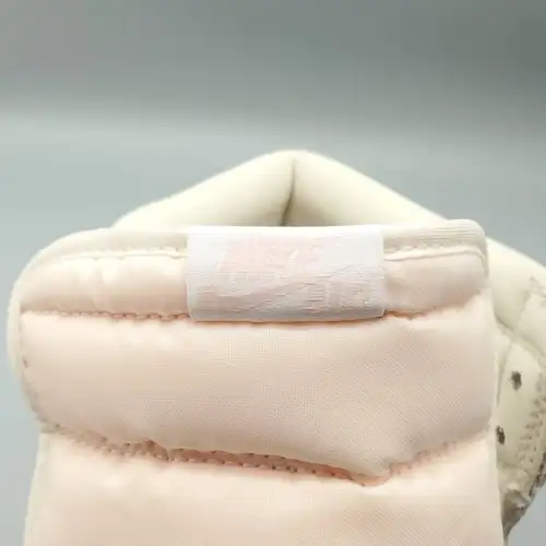 Wmns Air Jordan Air Jordan 1 1 Retro High OG 'Washed Pink'