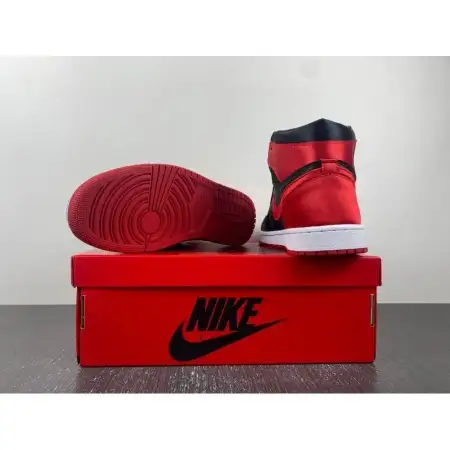 Wmns Air Jordan Air Jordan 1 1 Retro High OG 'Satin Bred' 2023
