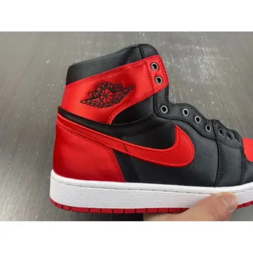 Wmns Air Jordan Air Jordan 1 1 Retro High OG 'Satin Bred' 2023
