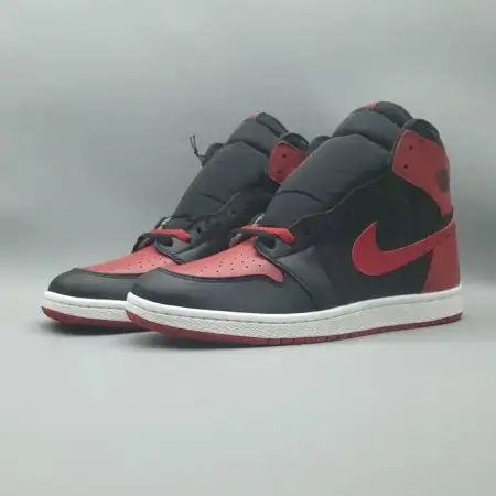 Air Jordan 1 Retro High '85 OG 'Bred / Banned' 2025