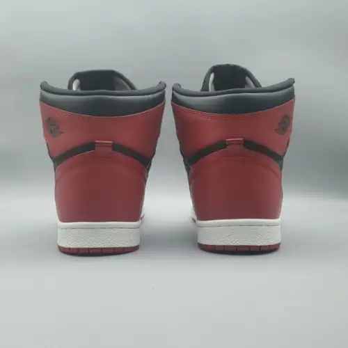 Air Jordan 1 Retro High '85 Bred  Banned OG 'Bred  Banned' 2025