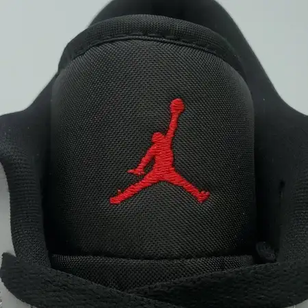 Air Jordan 1 Air Jordan 1 Low 'Light Smoke Grey'