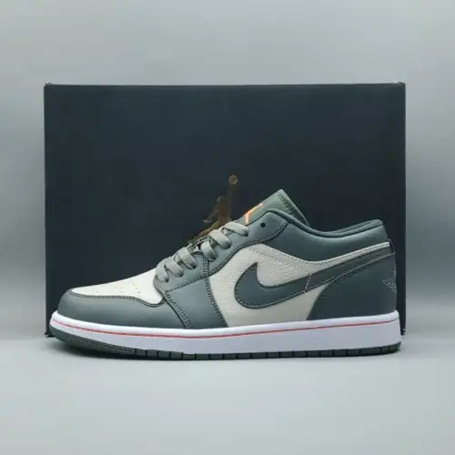 Air Jordan 1 Low Air Jordan 1 'Military Green'