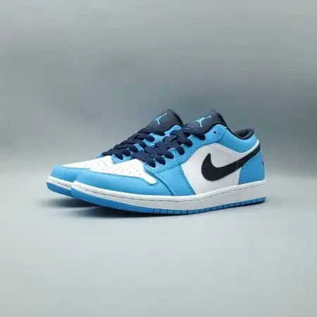 Air Jordan 1 Low 'UNC' E9985