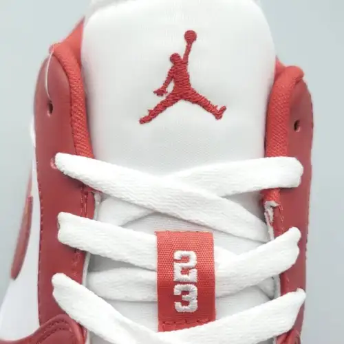 Air Jordan 1 Air Jordan 1 Low 'Gym Red'