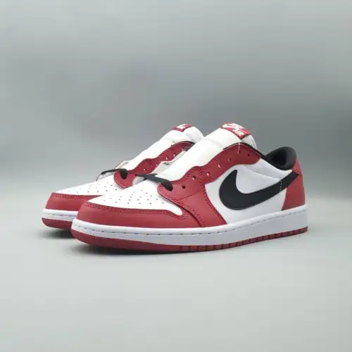 Air Jordan 1 Retro Low OG Air Jordan 1 'Chicago'
