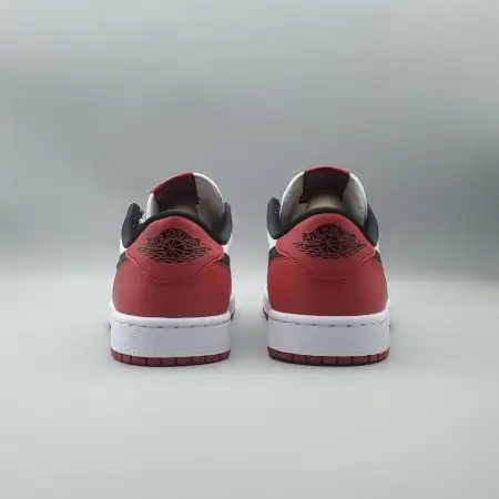 Air Jordan 1 Retro Low OG Air Jordan 1 'Chicago'