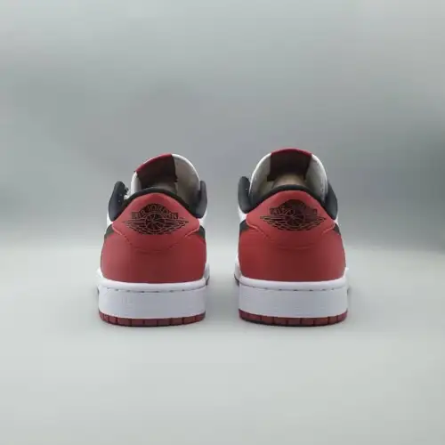 Air Jordan 1 Retro Low OG Air Jordan 1 'Chicago'