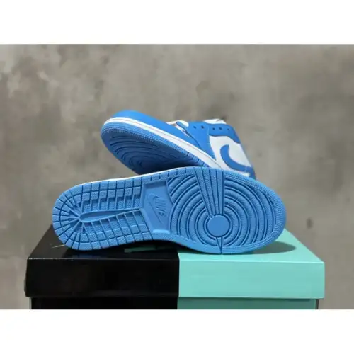 Eric Koston x Air Jordan 1 Low SB  Air Jordan 1 'Powder Blue'