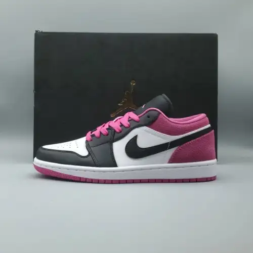 Air Jordan 1 Low SE Air Jordan 1 'Fuchsia'
