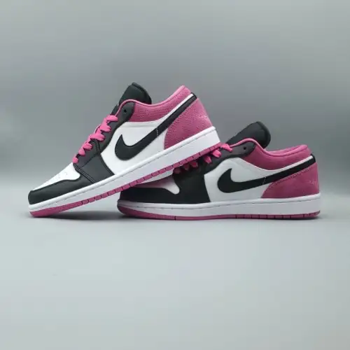 Air Jordan 1 Low SE Air Jordan 1 'Fuchsia'