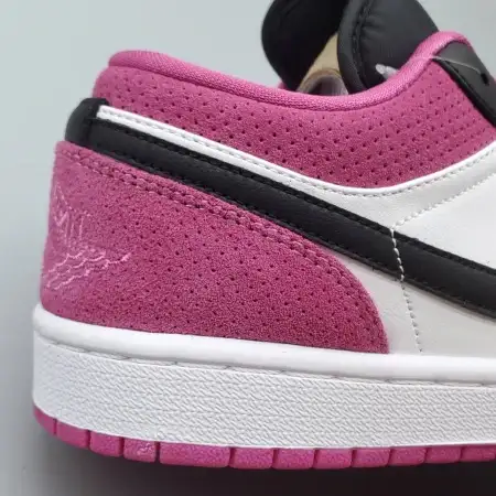 Air Jordan 1 Low SE Air Jordan 1 'Fuchsia'