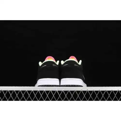 Air Jordan 1 Air Jordan 1 Low SE 'Aurora Green'