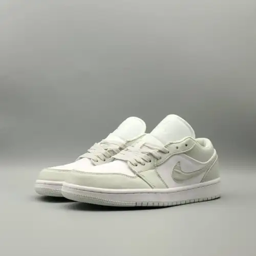 Wmns Air Jordan Air Jordan 1 1 Low 'Spruce Aura'