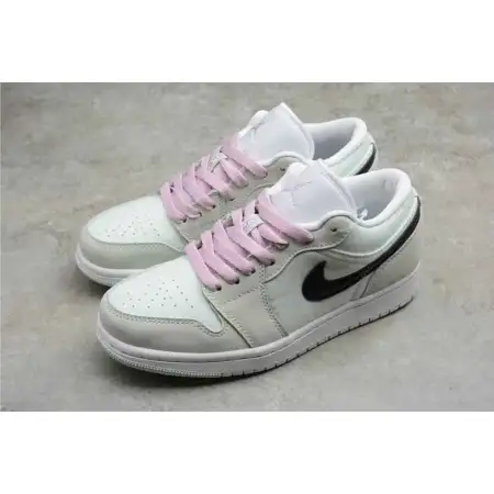 Wmns Air Jordan 1 Low SE 'Barely Green' 6651702