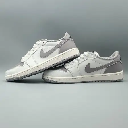 Air Jordan 1 Retro Low OG 'Atmosphere Air Jordan 1 Grey'