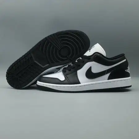 Wmns Air Jordan 1 Air Jordan 1 Low 'Panda'