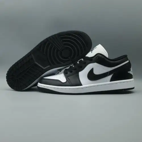 Wmns Air Jordan 1 Air Jordan 1 Low 'Panda'
