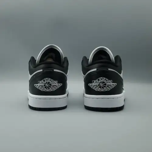 Wmns Air Jordan 1 Air Jordan 1 Low 'Panda'