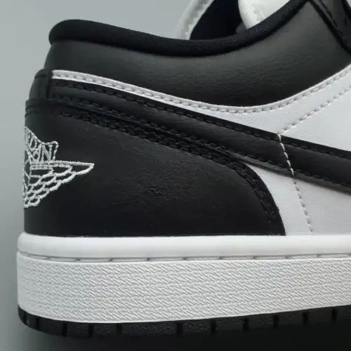 Wmns Air Jordan 1 Air Jordan 1 Low 'Panda'