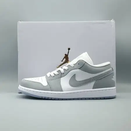 Wmns Air Jordan 1 Low 'White Air Jordan 1 Wolf Grey'