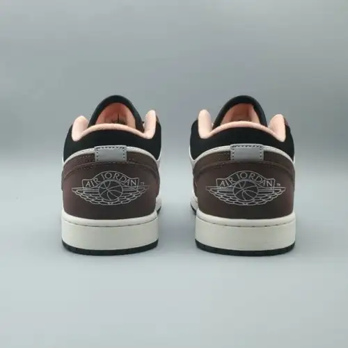 Air Jordan 1 Air Jordan 1 Low 'Mocha'