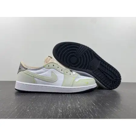 Air Jordan 1 Low OG Air Jordan 1 'Ghost Green'