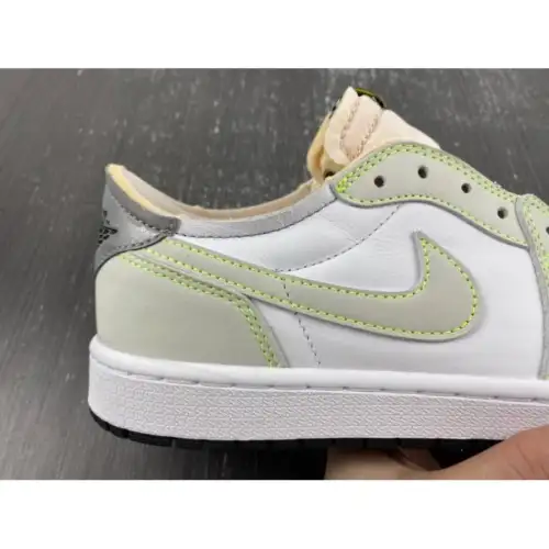 Air Jordan 1 Low OG Air Jordan 1 'Ghost Green'