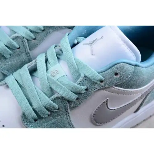 Air Jordan 1 Air Jordan 1 Low 'New Emerald'