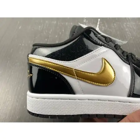 Air Jordan 1 Low SE GS 'Gold Toe'